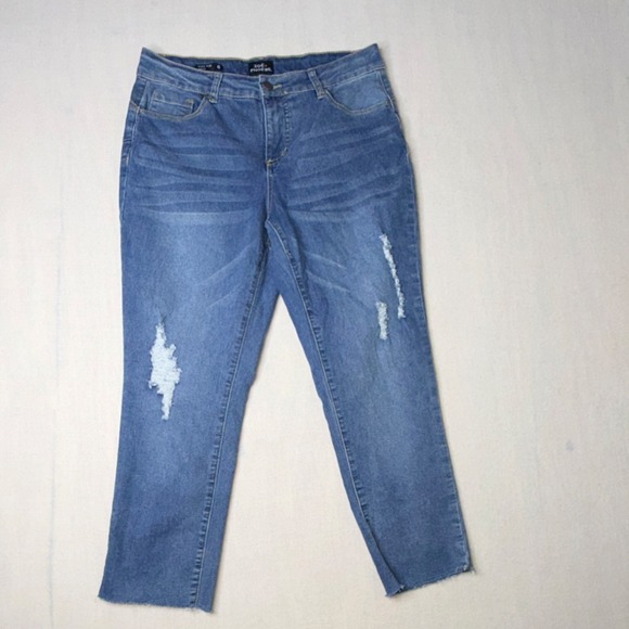 Zoe + Phoebe Denim - Zoe + Phoebe Denim Medium Wash Distressed High Rise Cropped Jeans Blue Women